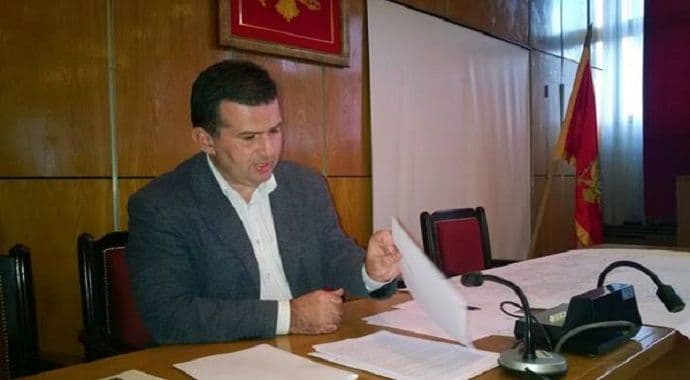 Adžić: Kampanja ''Sačuvajmo lipe'' ima političku pozadinu Adžić: Kampanja ''Sačuvajmo lipe'' ima političku pozadinu