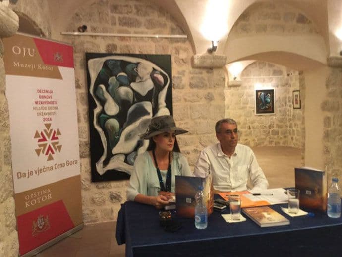 Knjiga "Drugoga sunca luče“ Miraša Martinovića promovisana u Kotoru Knjiga "Drugoga sunca luče“ Miraša Martinovića promovisana u Kotoru