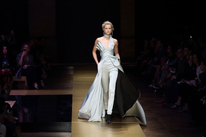 (Foto - Video) Versace seksipil u Parizu: Sve oči uperene u Jennifer Garner (Foto - Video) Versace seksipil u Parizu: Sve oči uperene u Jennifer Garner