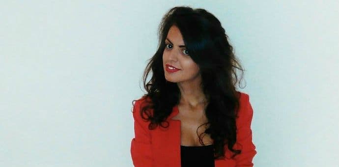 RAZOTKRIVANJE - Jelena ĆETKOVIĆ: Jelena u zemlji čuda RAZOTKRIVANJE - Jelena ĆETKOVIĆ: Jelena u zemlji čuda