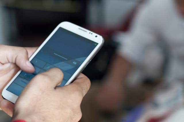 Da li vam mobilni ''koči''? Evo kako da ubrzate rad vašeg telefona Da li vam mobilni ''koči''? Evo kako da ubrzate rad vašeg telefona