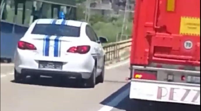 ''Uzorno'' preticanje: Prebrojte sve prekršaje policijske patrole ''Uzorno'' preticanje: Prebrojte sve prekršaje policijske patrole