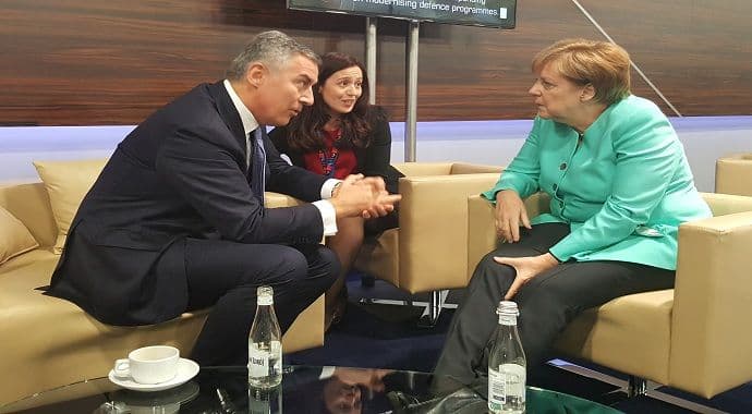 Đukanović - Merkel: Crna Gora posebno podvlači značaj Berlinskog procesa Đukanović - Merkel: Crna Gora posebno podvlači značaj Berlinskog procesa