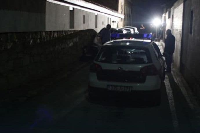 PUCNJAVA U SARAJEVU : Policija uhapsila osumnjičenog za dvostruko ubistvo PUCNJAVA U SARAJEVU : Policija uhapsila osumnjičenog za dvostruko ubistvo