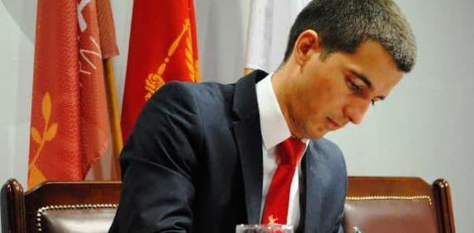 Bečić - Jakiču: Zabranom upotrebe internet aplikacija DPS pokazao pravo lice Bečić - Jakiču: Zabranom upotrebe internet aplikacija DPS pokazao pravo lice