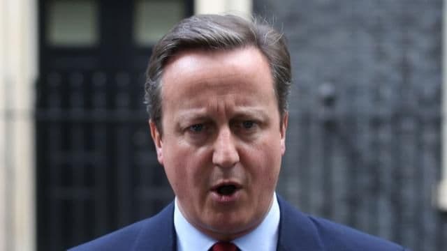 Kameron najavio ostavku, ušao u rezidenciju i zapjevao Kameron najavio ostavku, ušao u rezidenciju i zapjevao