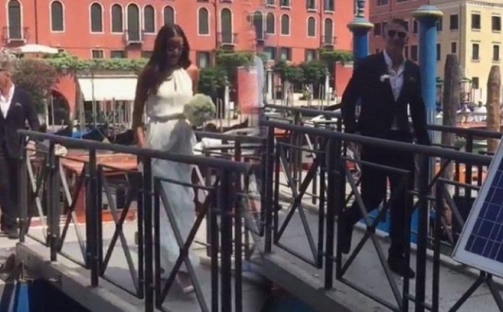 Poznati sportisti: Evo ko je kumovao Ani Ivanović i Bastijanu Švajnštajgeru Poznati sportisti: Evo ko je kumovao Ani Ivanović i Bastijanu Švajnštajgeru