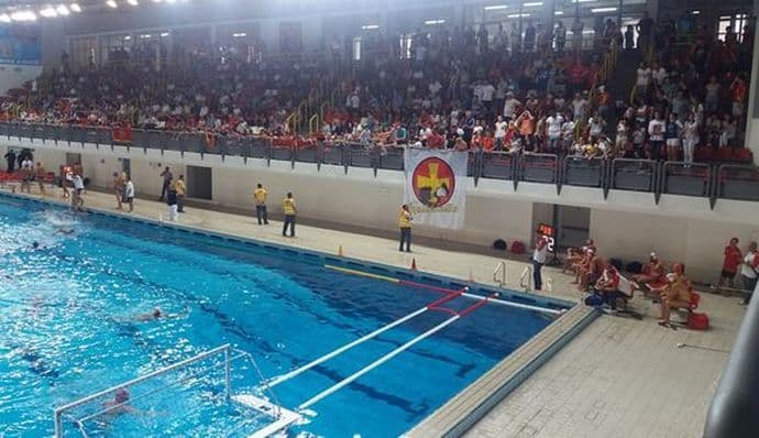 Nikšićani ugostili Crnu Goru, ''ajkule'' bolje od Grčke u humanitarnom meču! Nikšićani ugostili Crnu Goru, ''ajkule'' bolje od Grčke u humanitarnom meču!