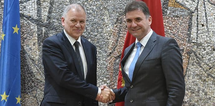 Podrška EU nastavku procesa pridruživanja Crne Gore i unapređenju standarda Podrška EU nastavku procesa pridruživanja Crne Gore i unapređenju standarda