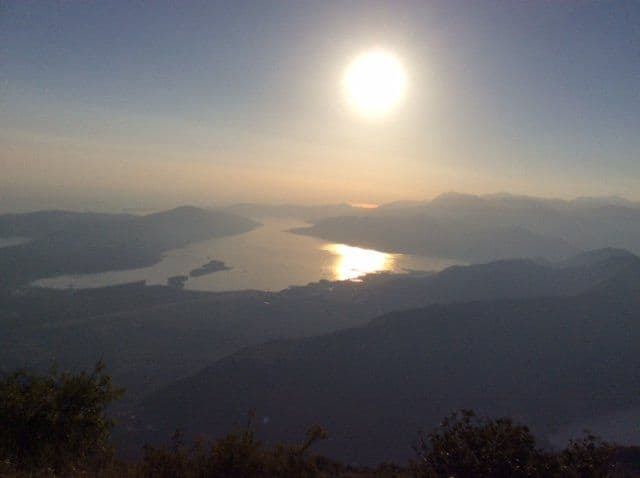 UP: U potragu za Francuzom uključen helikopter i hrvatska gorska služba spasavanja UP: U potragu za Francuzom uključen helikopter i hrvatska gorska služba spasavanja