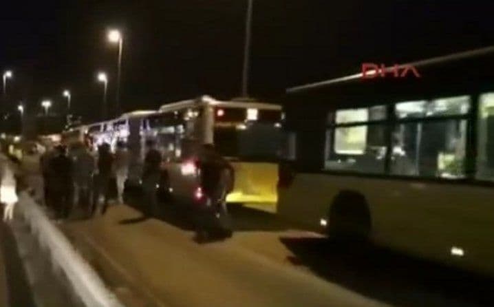 Strani mediji: Otet načelnik generalštaba turske vojske, ugašena nacionalna TV Strani mediji: Otet načelnik generalštaba turske vojske, ugašena nacionalna TV