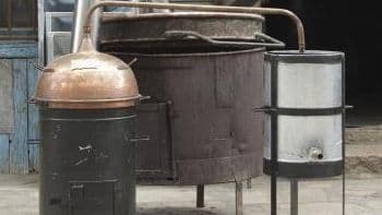 Od trovanja rakijom 17 mrtvih Od trovanja rakijom 17 mrtvih