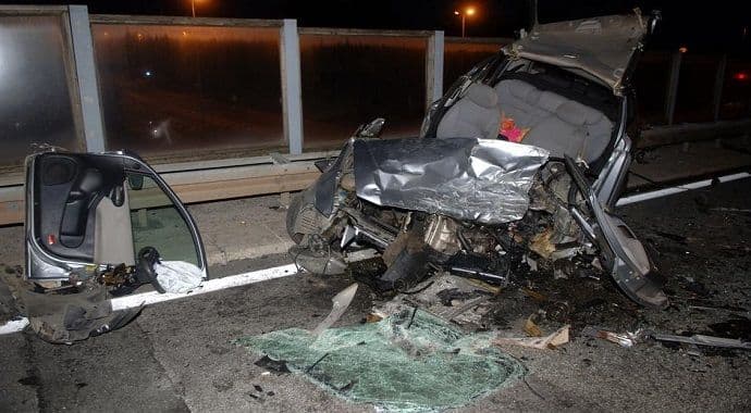 Teška nesreća u Istri: Rezali su krov auta da izvuku djecu van  Teška nesreća u Istri: Rezali su krov auta da izvuku djecu van