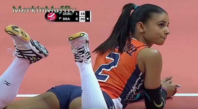 Preko noći postala senzacija: Odbojkašica skrenula pažnju sa utakmice Preko noći postala senzacija: Odbojkašica skrenula pažnju sa utakmice