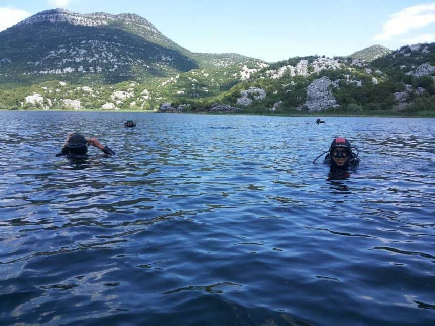 Potopljeni brodovi u Skadarskom jezeru “na meti” njemačkih novinara Potopljeni brodovi u Skadarskom jezeru “na meti” njemačkih novinara
