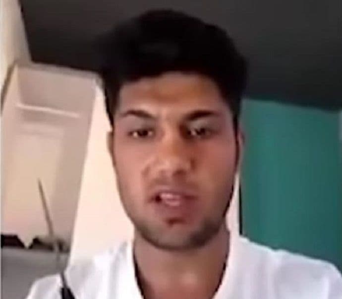 U videu najavio krvavi pohod: Vratove ću vam rezati sjekirom U videu najavio krvavi pohod: Vratove ću vam rezati sjekirom