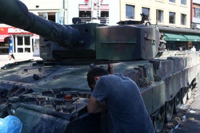 Turska: 49.321 otkaz zbog puča, evo ko je sve obuhvaćen čistkom Turska: 49.321 otkaz zbog puča, evo ko je sve obuhvaćen čistkom