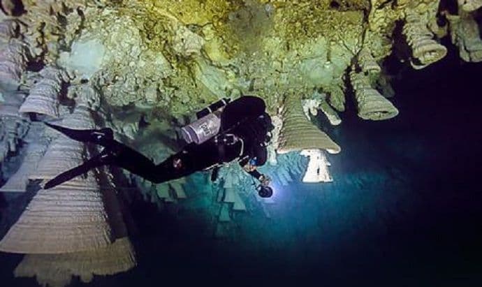 Otkrivena tajanstvena zvona u dubinama Atlantskog okeana Otkrivena tajanstvena zvona u dubinama Atlantskog okeana