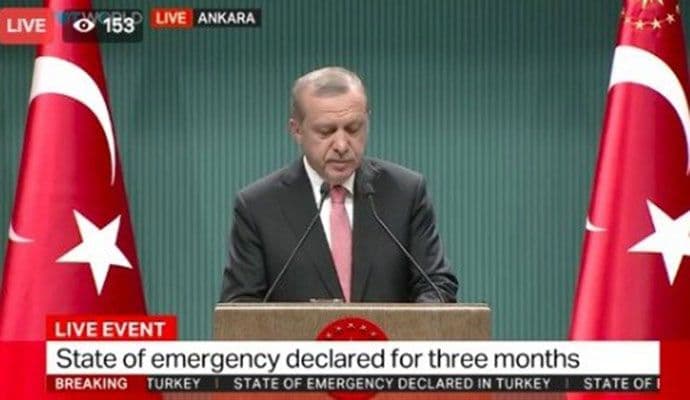 Erdogan uveo 90 dana vanrednog stanja Erdogan uveo 90 dana vanrednog stanja