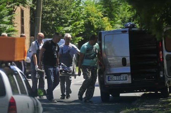 Ubio muškarca dok je brao šljive, suprugu ranio Ubio muškarca dok je brao šljive, suprugu ranio