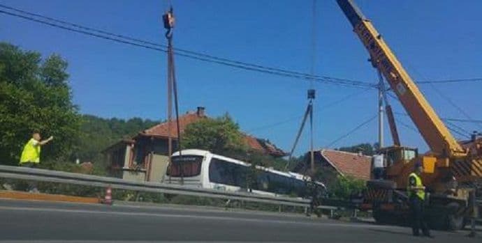 “Spavali smo kada nam je autobus uletio u kuću” “Spavali smo kada nam je autobus uletio u kuću”