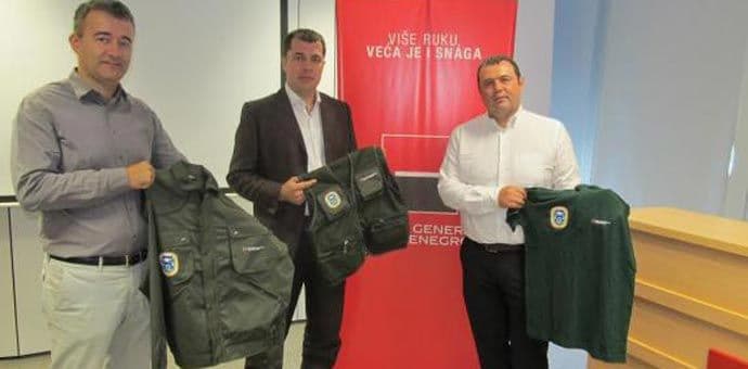 Societe Generale banka donirala ljetnju uniformu za čuvare Biogradske gore Societe Generale banka donirala ljetnju uniformu za čuvare Biogradske gore