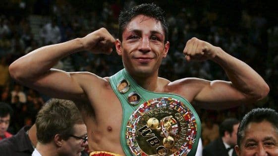 Bokserski šampion ostaje bez oka Bokserski šampion ostaje bez oka