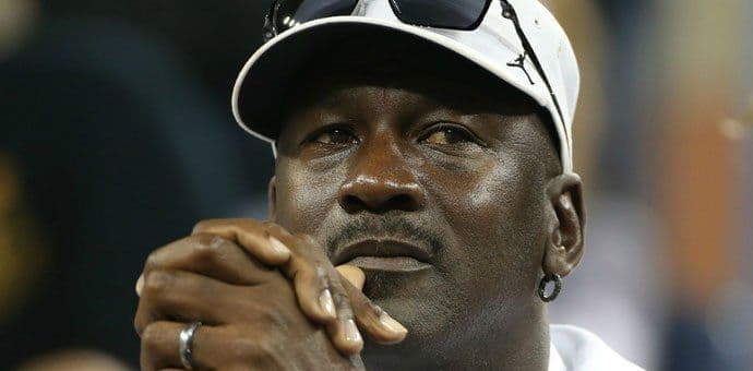 Majkl Džordan : Dosta je, ne mogu više ćutati Majkl Džordan : Dosta je, ne mogu više ćutati