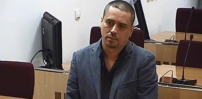 CRVENA POTJERNICA Potraga za Davorom Elezom zbog organizovanog kriminala CRVENA POTJERNICA Potraga za Davorom Elezom zbog organizovanog kriminala