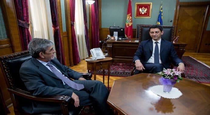 Grčki Parlament će ubrzo ratifikovati Protokol o pristupanju Crne Gore NATO-u Grčki Parlament će ubrzo ratifikovati Protokol o pristupanju Crne Gore NATO-u