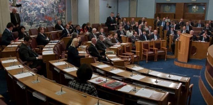 Kolundžić umjesto Jasavić, Čađenović umjesto Mijovića Kolundžić umjesto Jasavić, Čađenović umjesto Mijovića