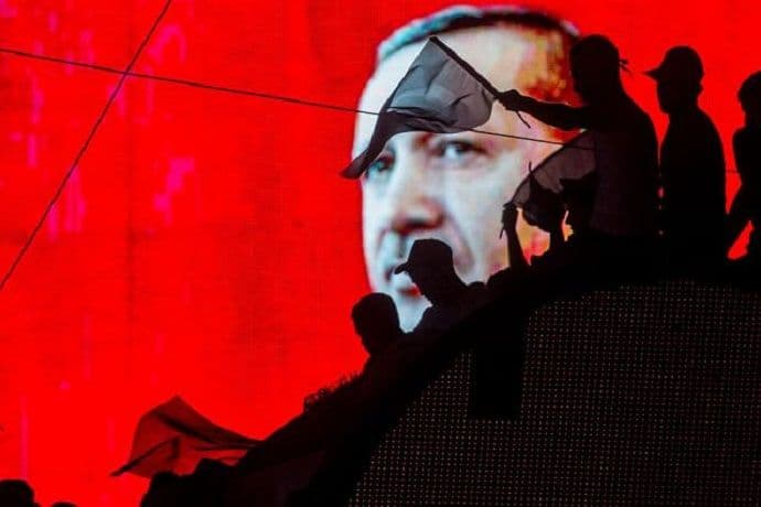 Erdogan "udario" po medijima, zatvorene TV stanice Erdogan "udario" po medijima, zatvorene TV stanice