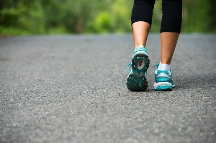 Sat vremena šetnje popravlja štetu od dugog sjedjenja Sat vremena šetnje popravlja štetu od dugog sjedjenja