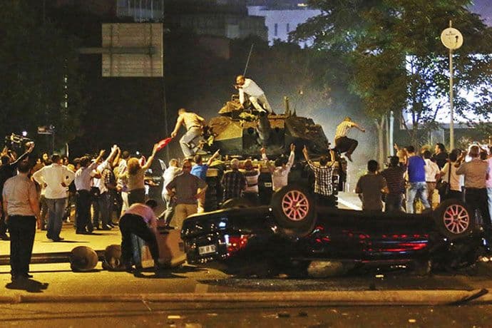 Turska zatvara bazu i kasarne koje su koristili pučisti Turska zatvara bazu i kasarne koje su koristili pučisti