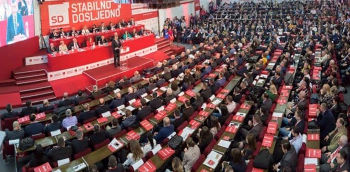 Socijaldemokrate: Želimo da gradimo, a ne da rušimo Crnu Goru Socijaldemokrate: Želimo da gradimo, a ne da rušimo Crnu Goru