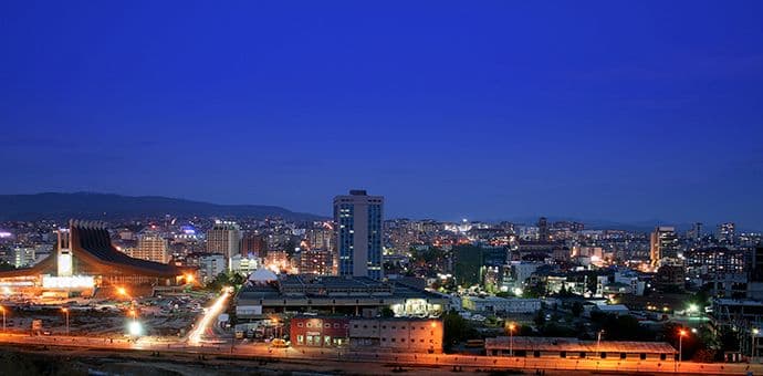 PRIŠTINA: Pucnjava u centru, 40 povrijeđih u stampedu PRIŠTINA: Pucnjava u centru, 40 povrijeđih u stampedu