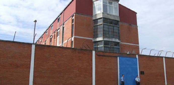 Robijaš se u samici rezao po grudima, drugi pušio marihuanu Robijaš se u samici rezao po grudima, drugi pušio marihuanu