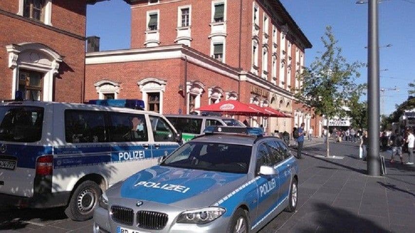 Evakuisan tržni centar u Minhenu Evakuisan tržni centar u Minhenu