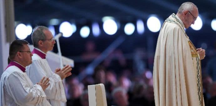 Papa Franjo: Odgovor na terorizam ne može da bude još više terora Papa Franjo: Odgovor na terorizam ne može da bude još više terora