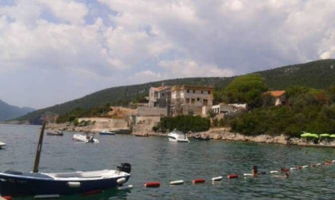 Ekološko društvo Boke: Uvala Mirište oskrnavljena Ekološko društvo Boke: Uvala Mirište oskrnavljena