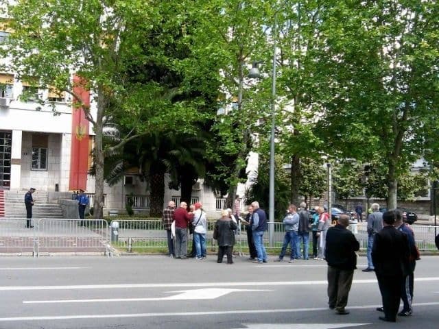 Pravedno riješiti pitanje radnika KAP-a Pravedno riješiti pitanje radnika KAP-a
