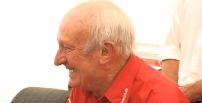 Preminuo slavni vozač Ferarija Preminuo slavni vozač Ferarija