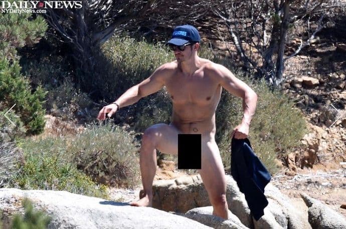 FOTO: Goli Orlando Blum srušio internet FOTO: Goli Orlando Blum srušio internet