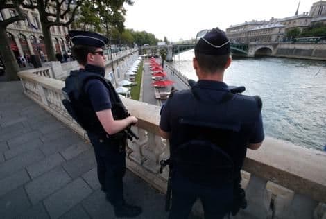 U centru Pariza saudijskoj princezi ukrali sat vrijedan milion dolara U centru Pariza saudijskoj princezi ukrali sat vrijedan milion dolara