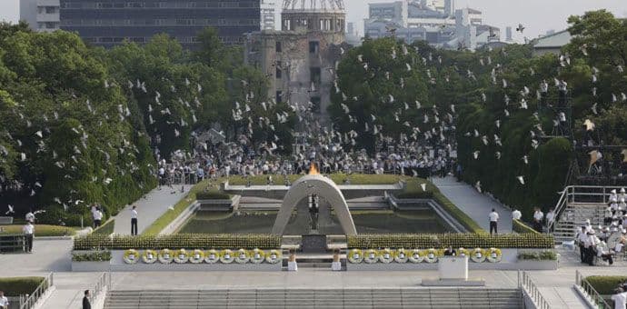 Hirošima: Obilježena godišnjica nuklearne katastrofe Hirošima: Obilježena godišnjica nuklearne katastrofe