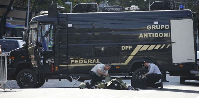 Rio de Žaneiro: Kontrolisana eksplozija u blizini biciklista Rio de Žaneiro: Kontrolisana eksplozija u blizini biciklista