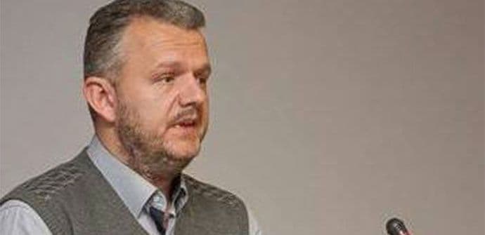 LAJOVIĆ: Sava Nemanjić je u svom Zakonopravilu priznavao prevlast rimskih papa LAJOVIĆ: Sava Nemanjić je u svom Zakonopravilu priznavao prevlast rimskih papa