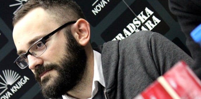 GRAD TEATAR: "Crnogorski roman" posljednja promocija na Trgu pjesnika GRAD TEATAR: "Crnogorski roman" posljednja promocija na Trgu pjesnika