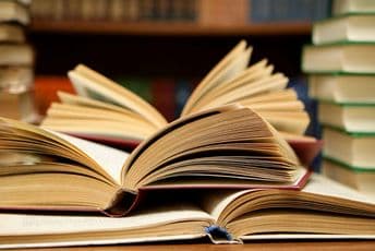 Čitanje knjiga produžava život za dvije godine
