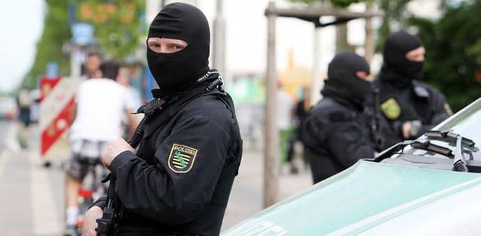 Policija spriječila teroristički napad na startu Bundeslige Policija spriječila teroristički napad na startu Bundeslige